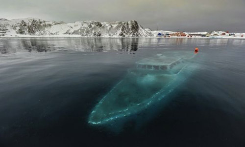 Затонула яхта в Антарктиді